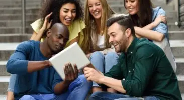 Descubrí por qué miles de estudiantes eligen la Beca Progresar cada año. Imagen de Freepik.