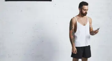 Calistenia En Tu Celular: 15 Minutos Que Cambian Todo. Imagen de Freepik.