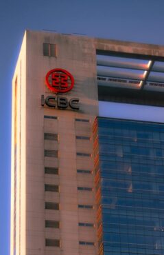 Banco ICBC: Pr&eacute;stamos, Tarjetas Y Beneficios. Foto de Mariano Di Luch.